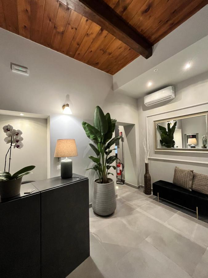 Soha Piazza Di Spagna Boutique Rome Buitenkant foto