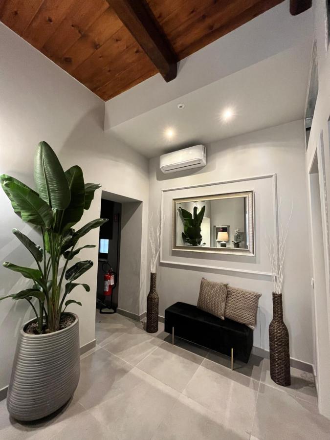 Soha Piazza Di Spagna Boutique Rome Buitenkant foto